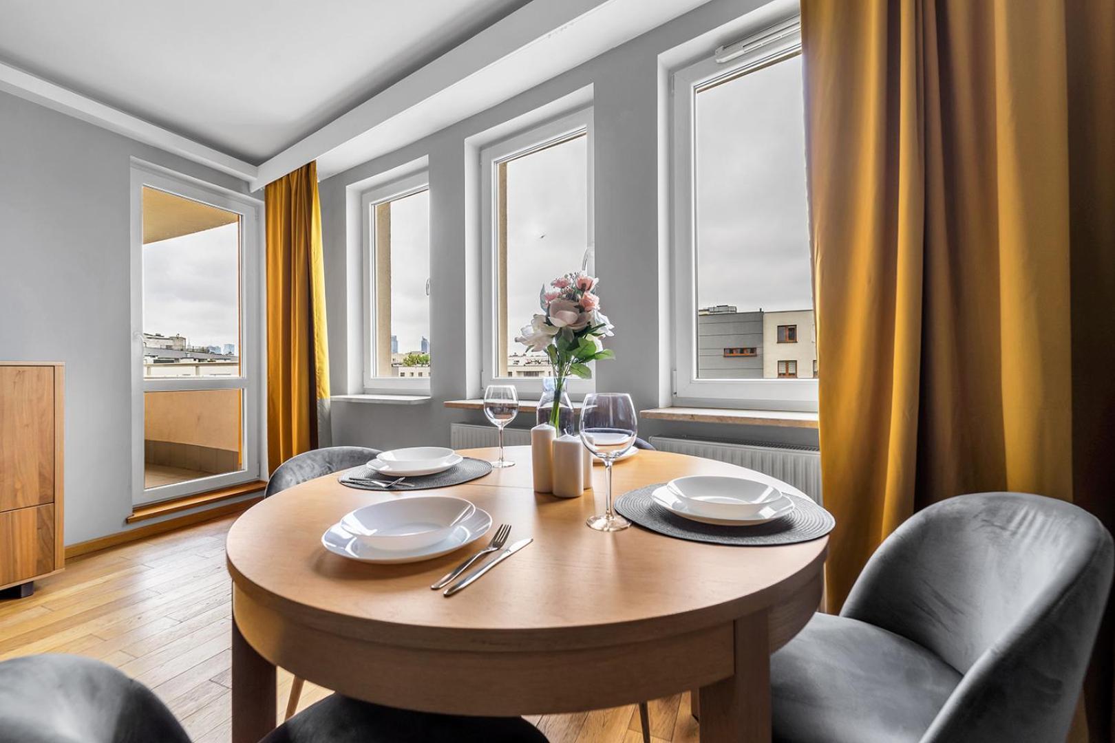 Wola Tower - 60M2, Balcony With City View, Parks Nearby - By Rentujemy Varšava Exteriér fotografie